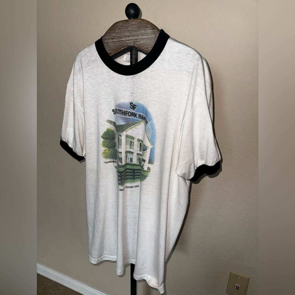 VINTAGE Southfork Ranch t-shirt
